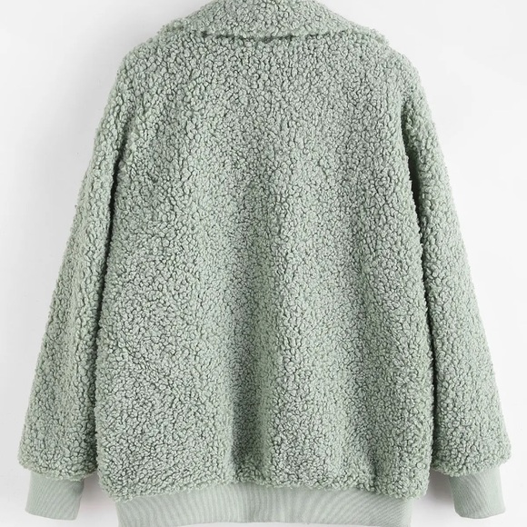 COZY TRENDY SHERPA JACKET! NWT! - Picture 2 of 3